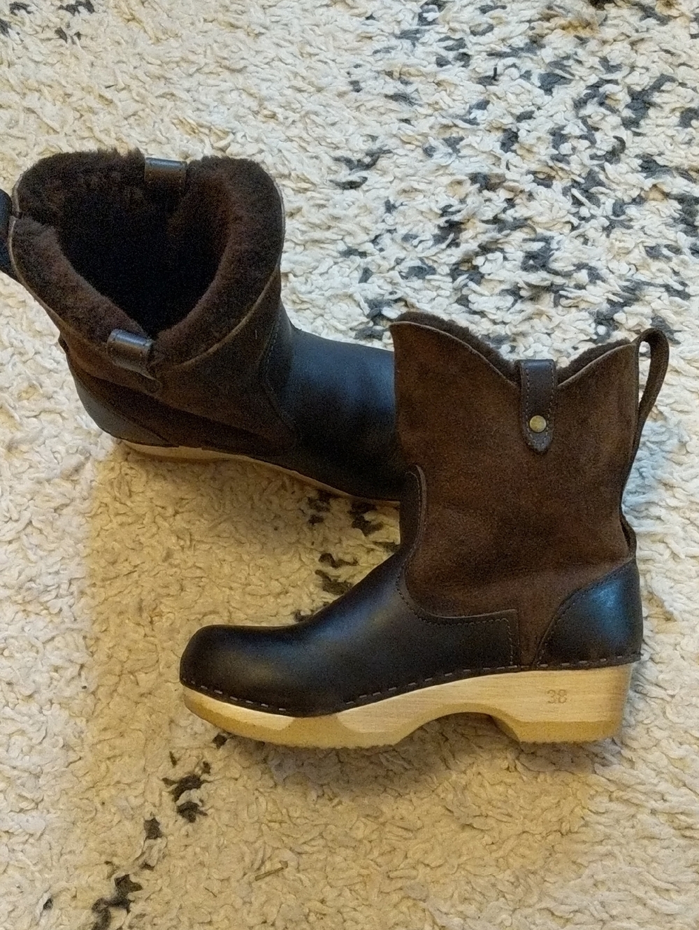 Authentic Sven Clogs Shearling-Lined Pull-On Boots | Bendable Base | Size 38